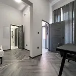 Ludovika Apartment 93 M2