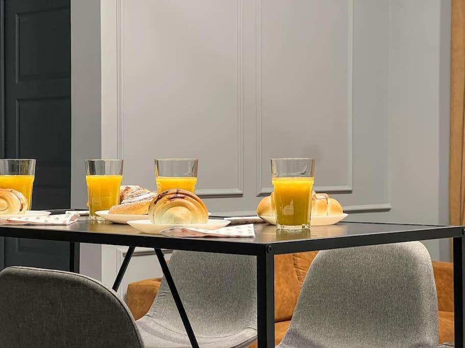 Apartment Ludovika 93 M2 *